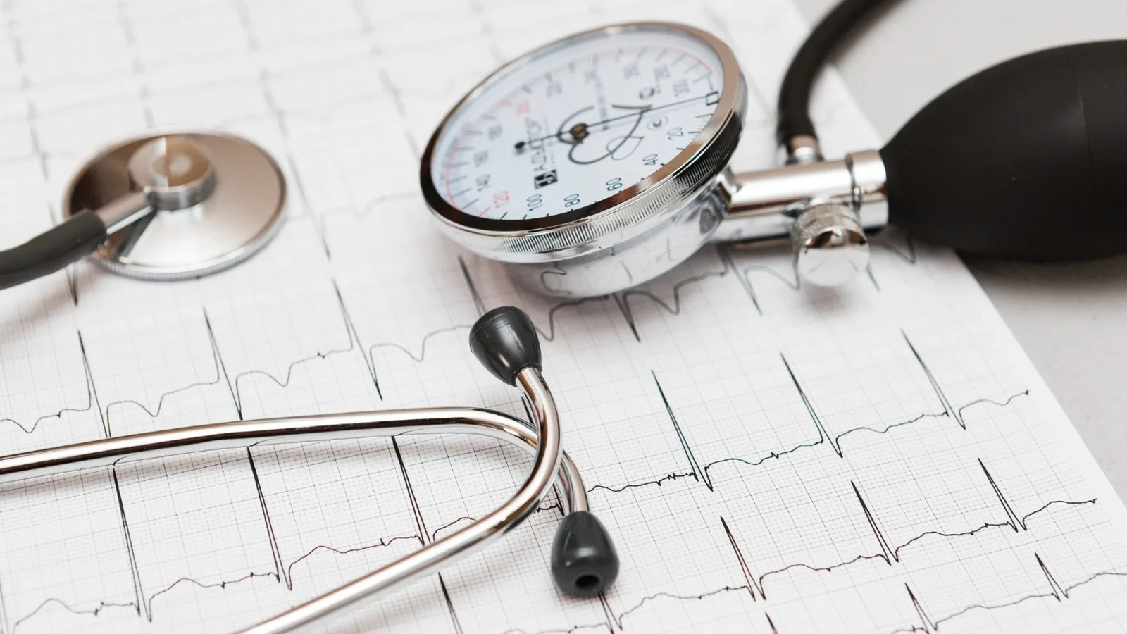 Especialista en el manejo de la fibrilación auricular en la CDMX