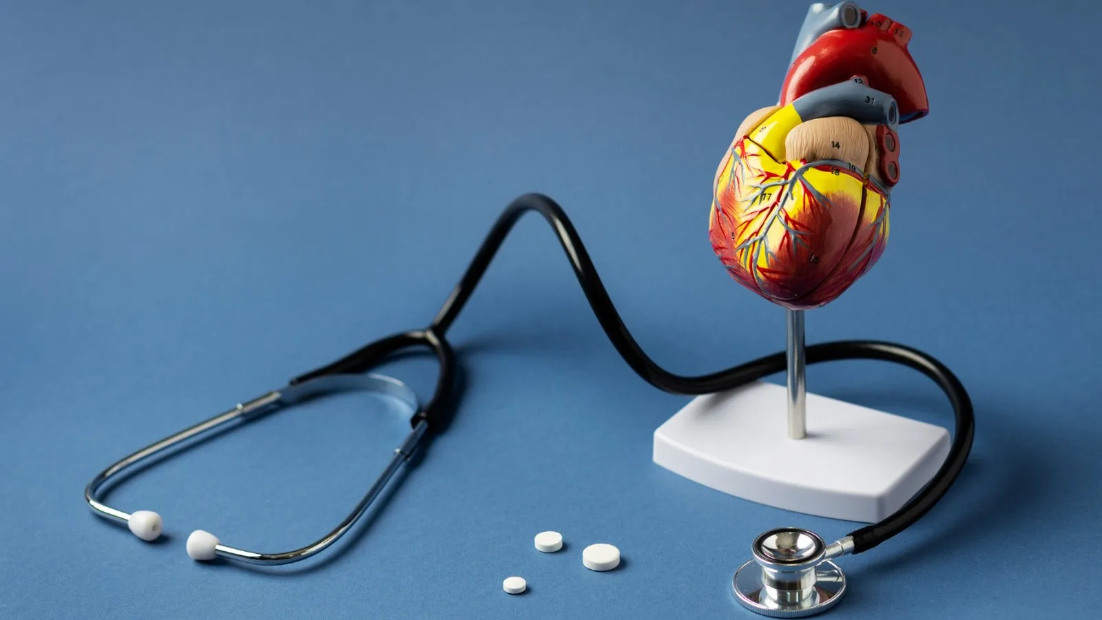 ¿Qué médico trata pericarditis?